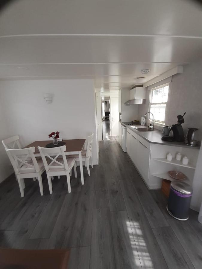 Bospareltjes Luxe Chalets Alleen Voor Recreatie Oisterwijk Exterior photo